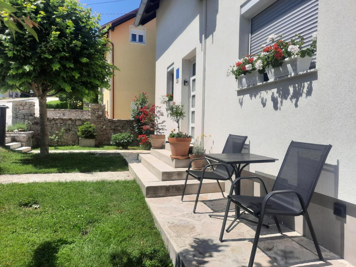 Studio Apartman Marta Korenica Kültér fotó