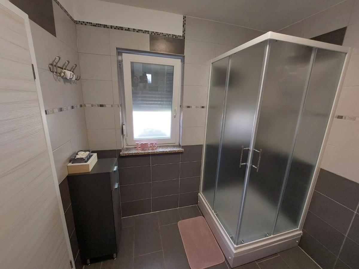 Studio Apartman Marta Korenica Kültér fotó