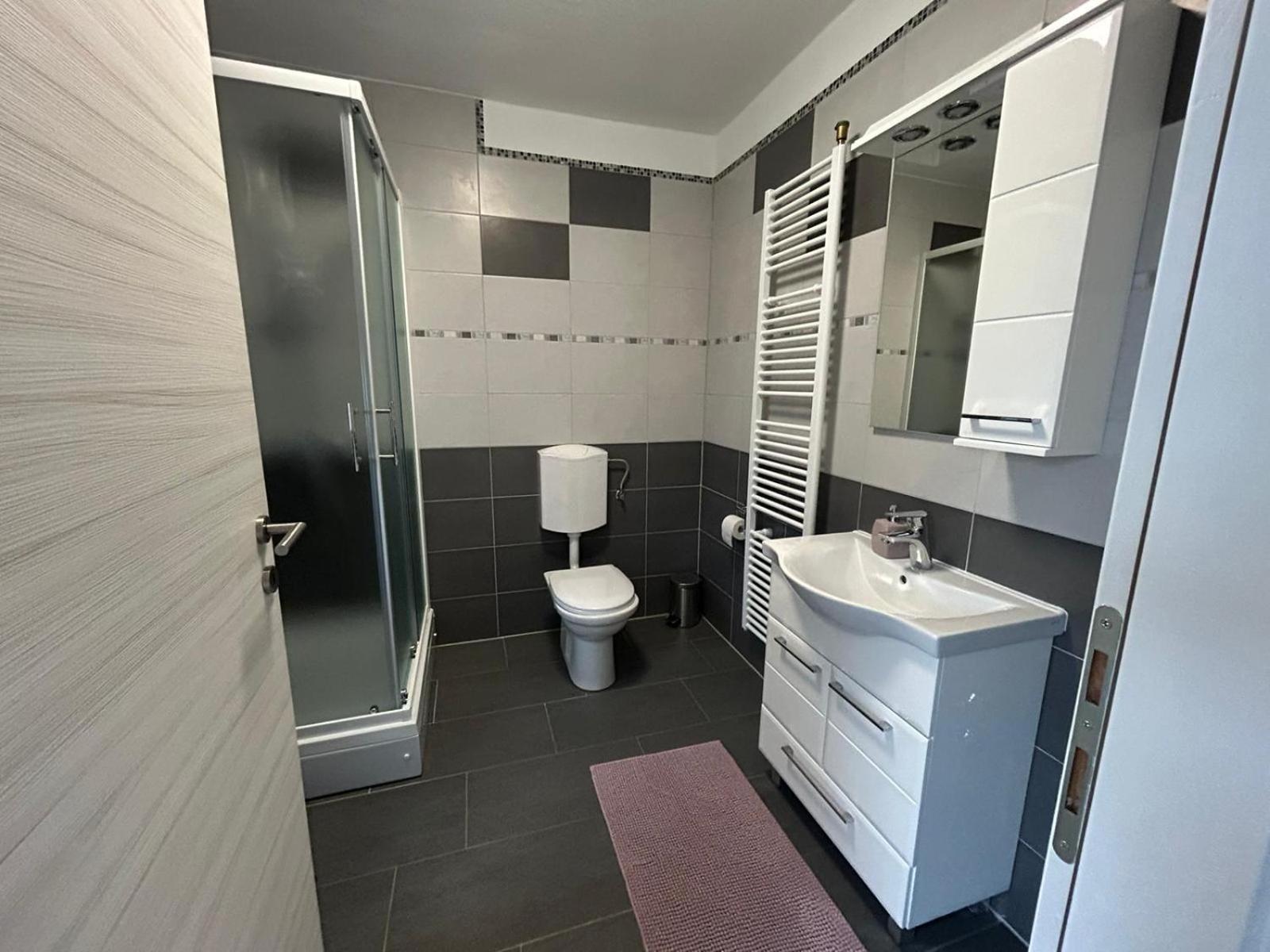 Studio Apartman Marta Korenica Kültér fotó